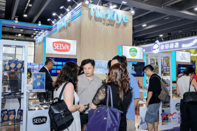 热力不减！2025F2C中食展®广州次日高光不断，采购对接、赛事、论坛商机齐爆发